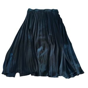 Max Studio Midnight Blue Pleated Midi Skirt, waist 15", length 31"